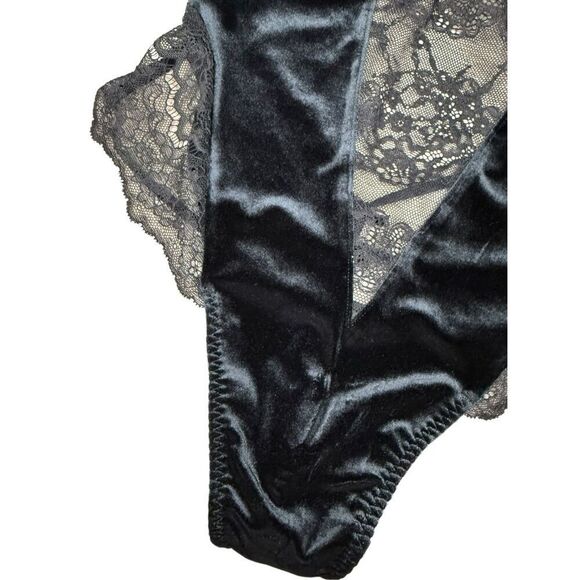 Victoria’s Secret Women’s Medium Black Velvet Very Sexy Wicked Teddy Lingerie - Picture 6 of 11